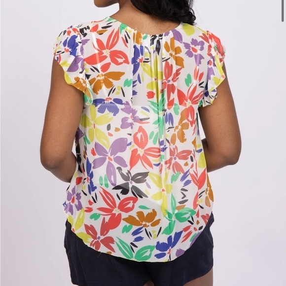 Velvet by Graham & Spencer Lucia Flutter Sleeve Top multi size small new w tag - Picture 8 of 12